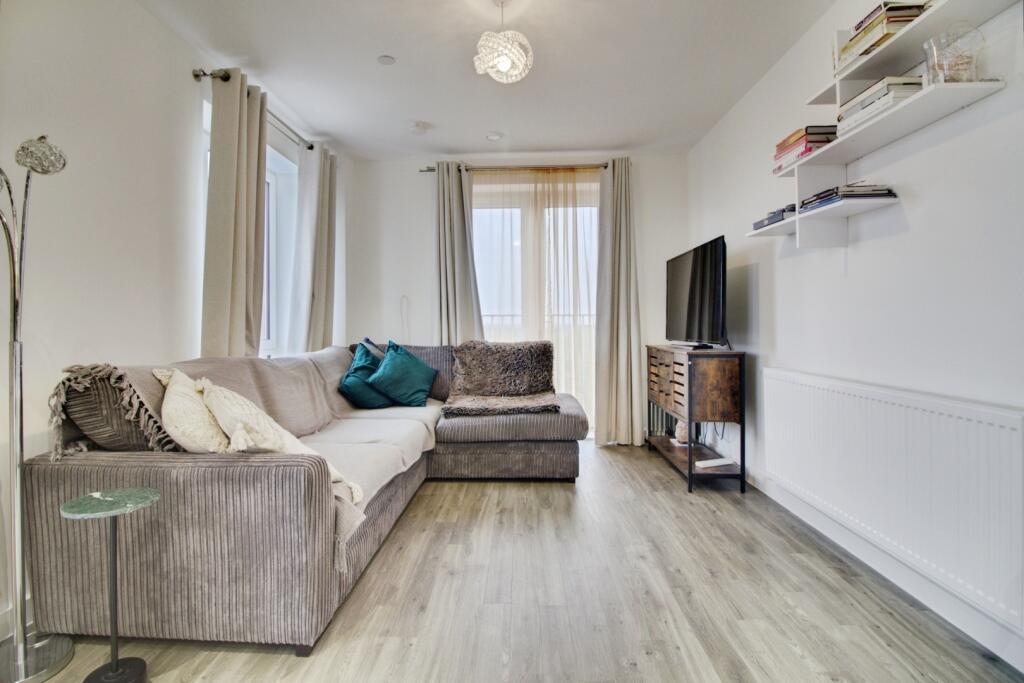Additional image 3 of Flat 19, Crest House, Hilltop Way, Hatfield, Hertfordshire