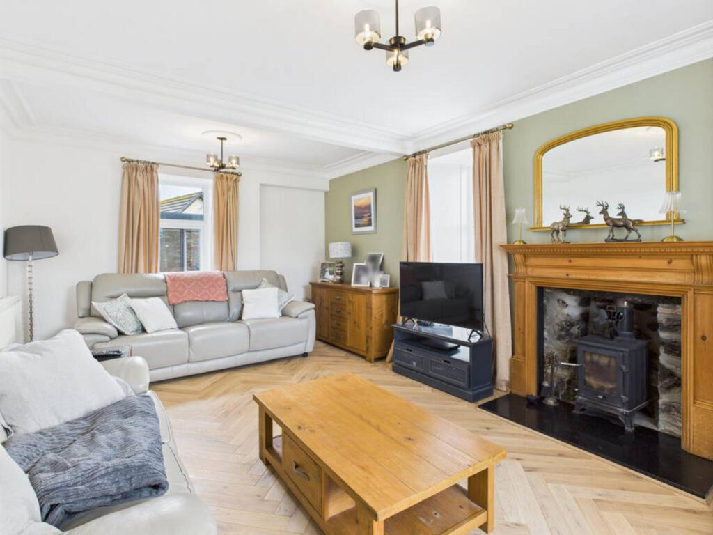 Additional image 4 of Of Greens, New Deer, AB53