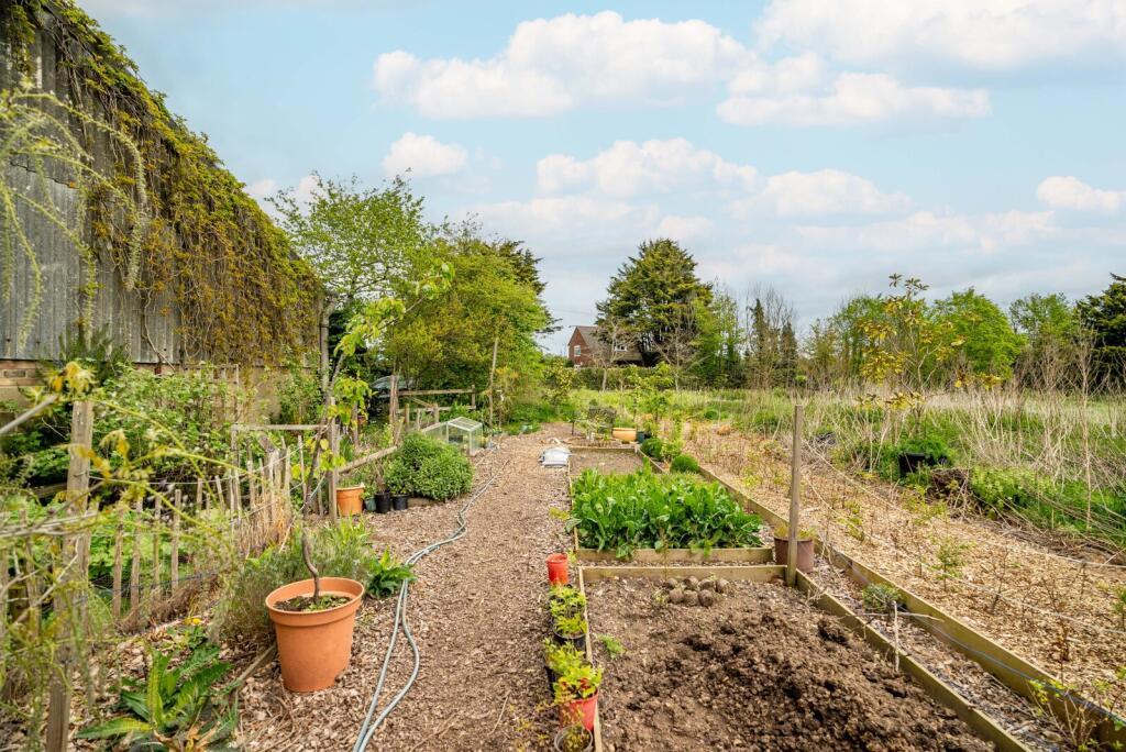 Additional image 16 of Noke Farm Cottages, Noke Lane, St. Albans, Hertfordshire, AL2