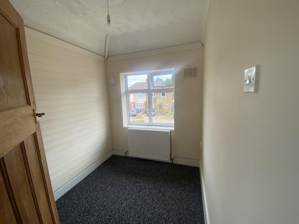 Additional image 5 of St Annes Road, London Colney, AL2