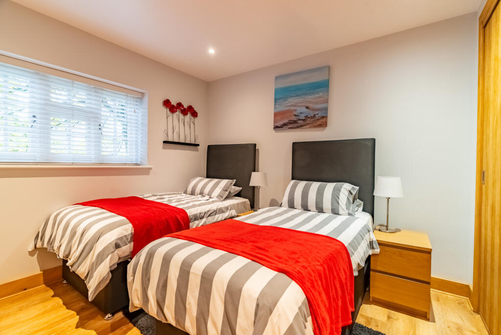 Additional image 5 of St. Peters Street, St. Albans, Hertfordshire, AL1