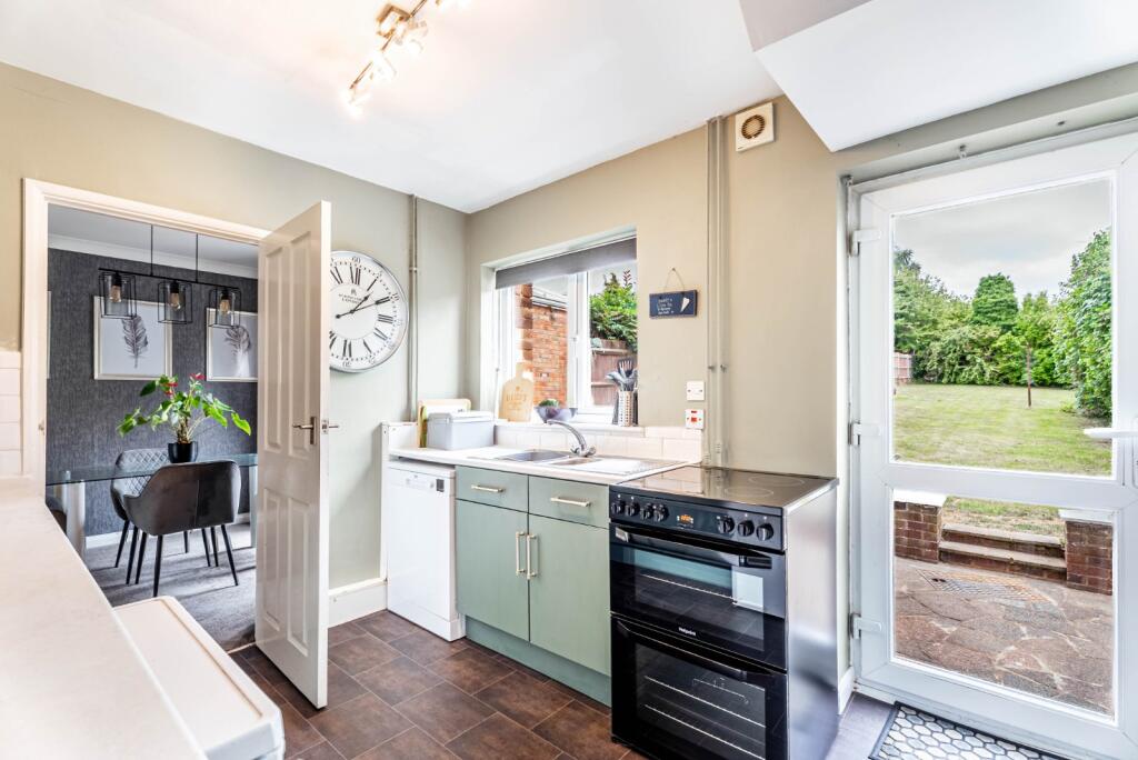 Additional image 4 of Robert Avenue, St. Albans, Hertfordshire, AL1