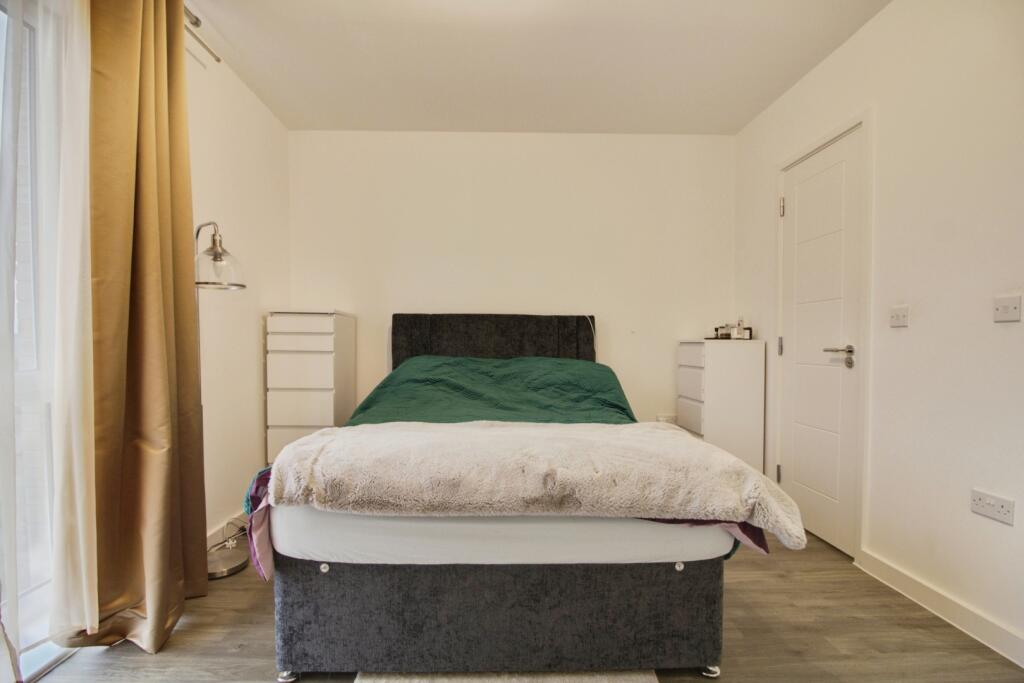 Additional image 8 of Flat 19, Crest House, Hilltop Way, Hatfield, Hertfordshire