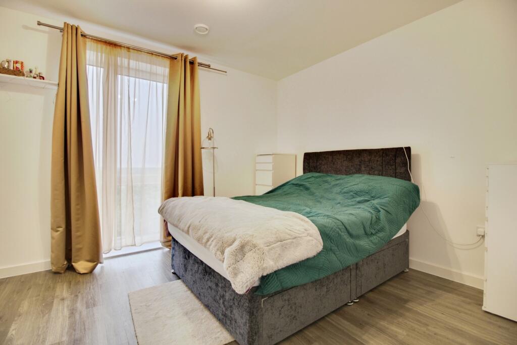 Additional image 9 of Flat 19, Crest House, Hilltop Way, Hatfield, Hertfordshire