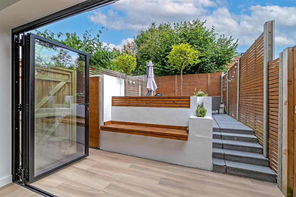 Additional image 14 of Hart Road, St. Albans