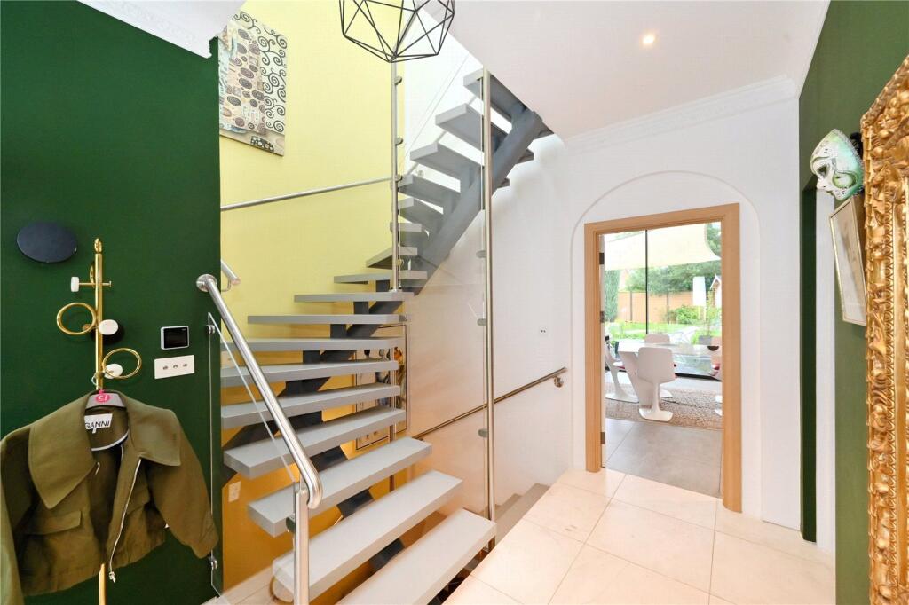 Additional image 6 of West Riding, Bricket Wood, St Albans, AL2