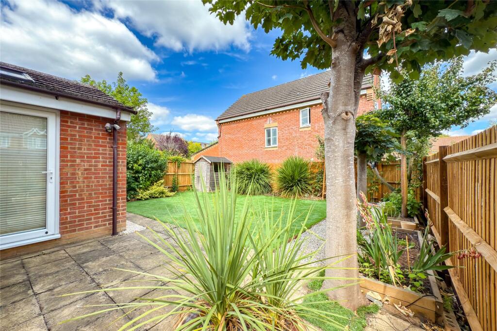 Additional image 22 of Wynches Farm Drive, St. Albans, Hertfordshire, AL4