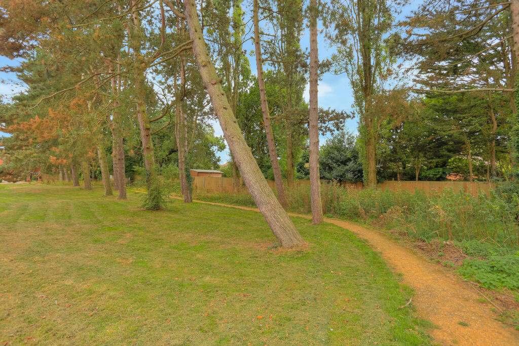 Additional image 14 of Scott Close, St Albans, Hertfordshire, AL3