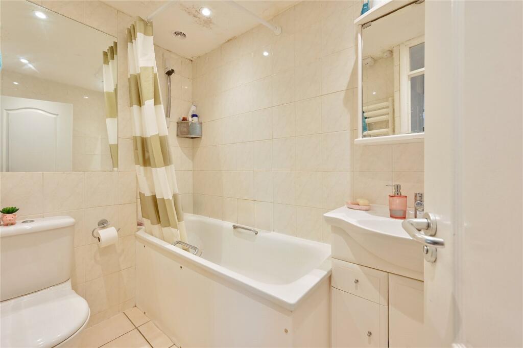 Additional image 5 of Cedar Court, St. Albans, Hertfordshire