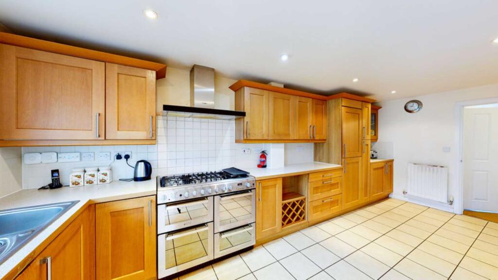 Additional image 26 of The Runway, Hatfield