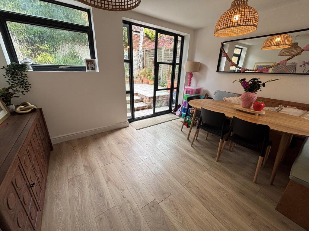 Additional image 6 of High Street, London Colney, AL2