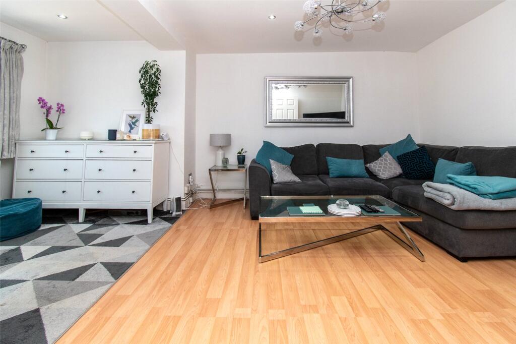 Additional image 23 of How Wood, Park Street, St. Albans, Hertfordshire, AL2