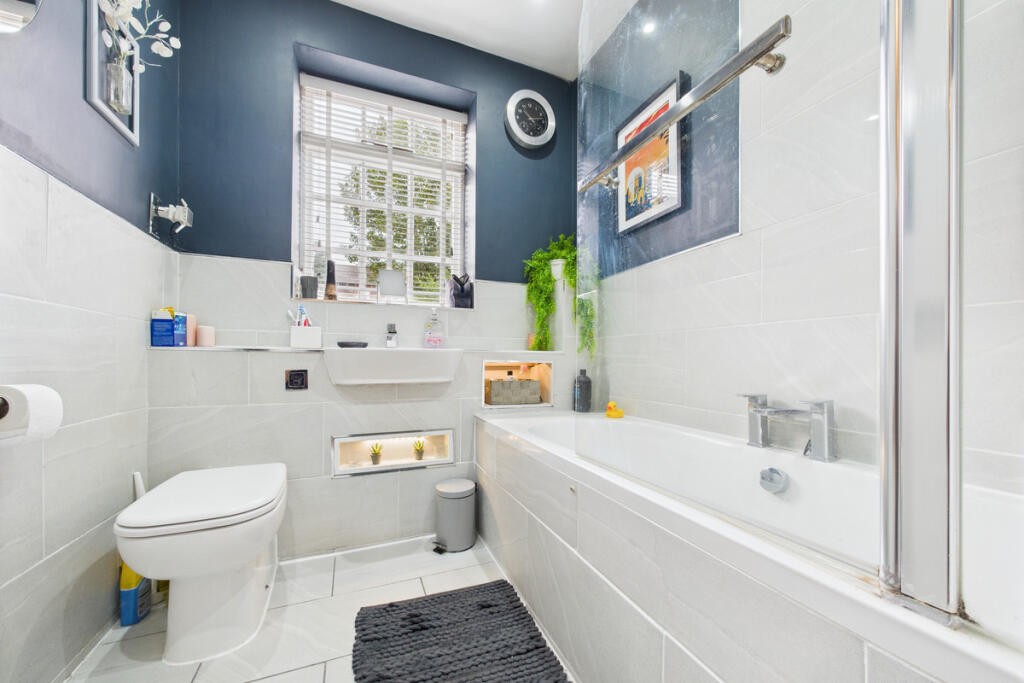 Additional image 9 of High Street, Markyate, AL3