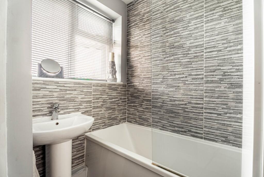 Additional image 11 of Robert Avenue, St. Albans, Hertfordshire, AL1