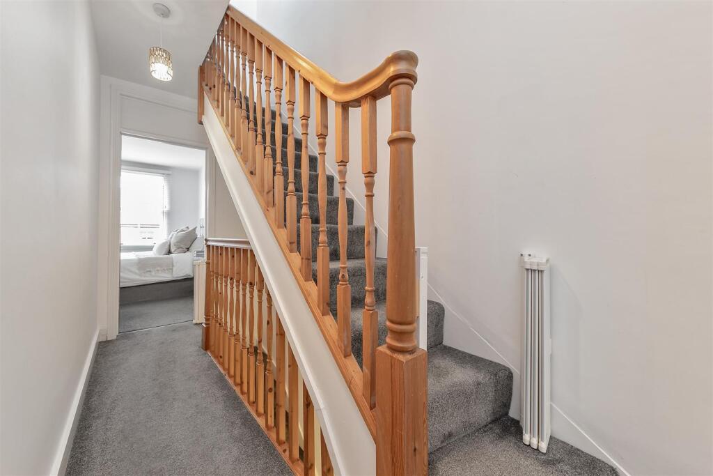 Additional image 31 of Hart Road, St. Albans