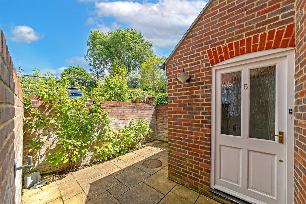 Additional image 27 of Old London Road, St. Albans