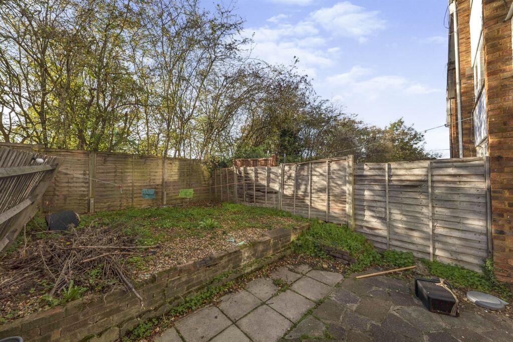 Additional image 13 of Wood Close, Hatfield