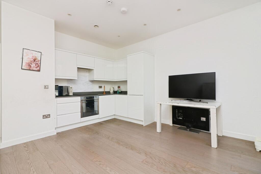 Additional image 3 of Grosvenor Road, St Albans, AL1