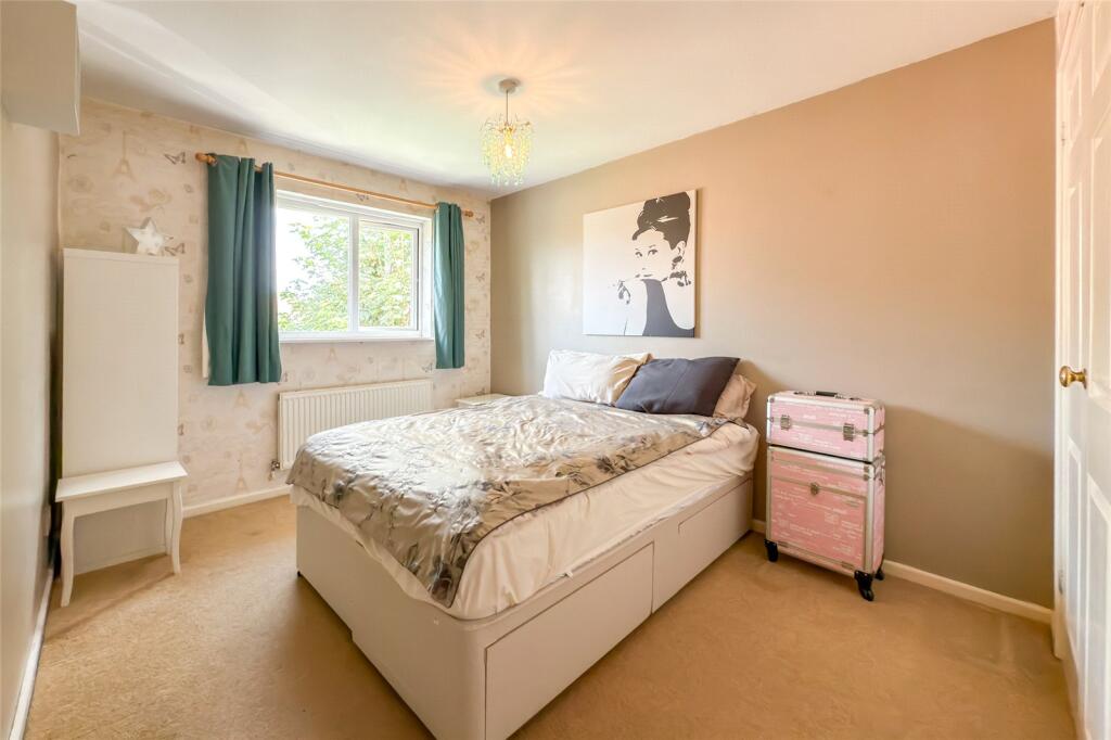 Additional image 6 of Wynches Farm Drive, St. Albans, Hertfordshire, AL4