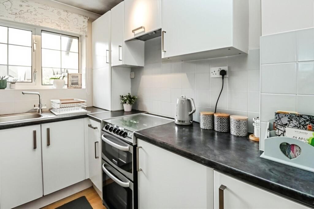 Additional image 10 of Tilsworth Walk, St Albans, AL4