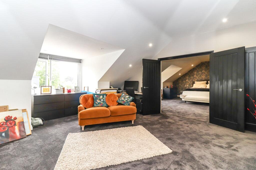 Additional image 22 of Oakwood Road, Bricket Wood, AL2