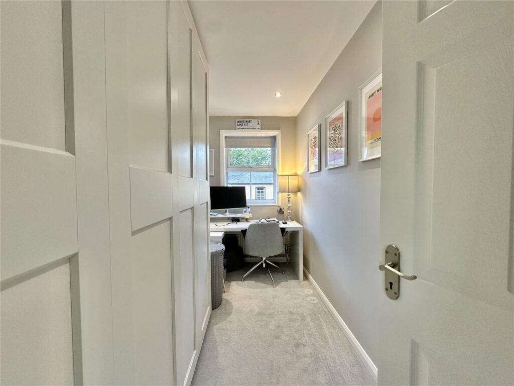 Additional image 11 of Park Street, St. Albans, Hertfordshire, AL2