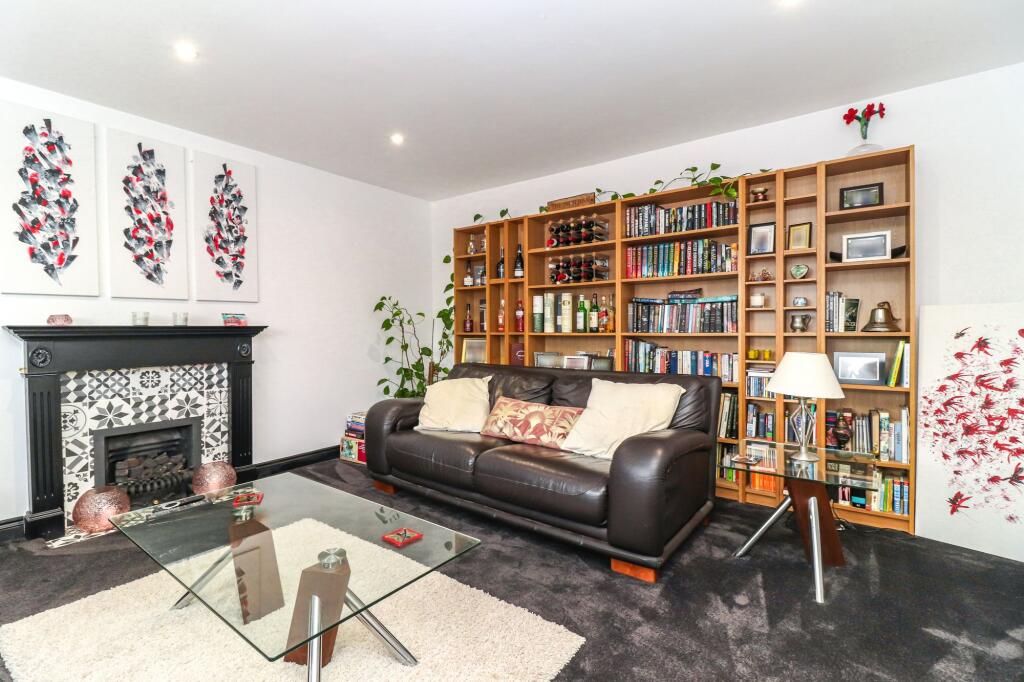 Additional image 10 of Oakwood Road, Bricket Wood, AL2