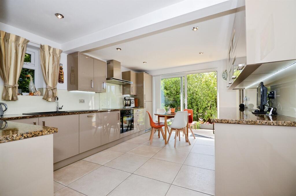 Additional image 21 of Old Watling Street, Flamstead, St. Albans