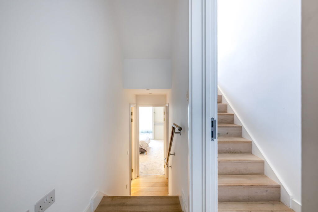 Additional image 29 of London Road, St. Albans, AL1 1LR