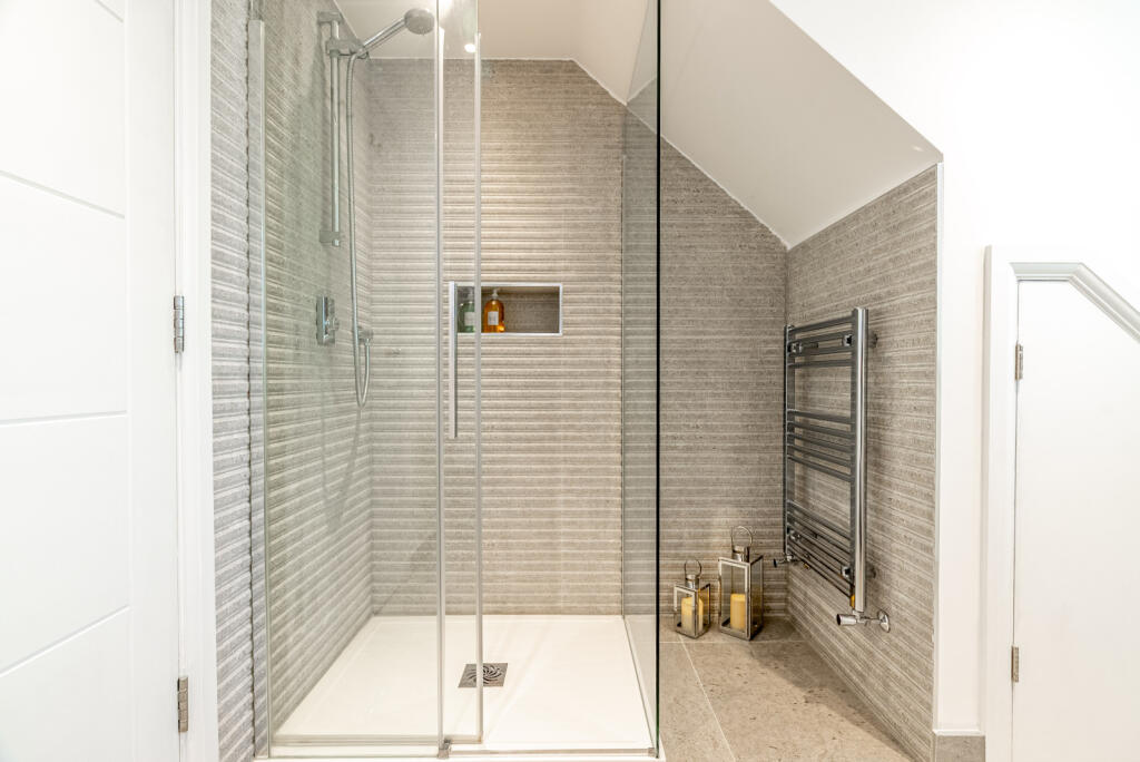 Additional image 18 of Burston Drive, Park Street, St. Albans, Hertfordshire, AL2