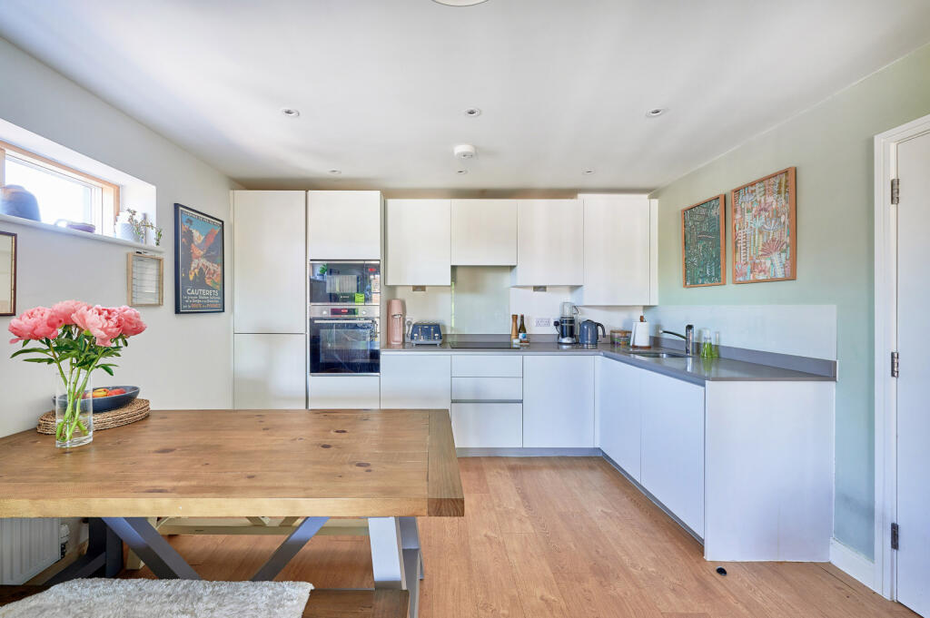 Additional image 6 of Montague Close, Hatfield Road, St. Albans, Hertfordshire, AL1