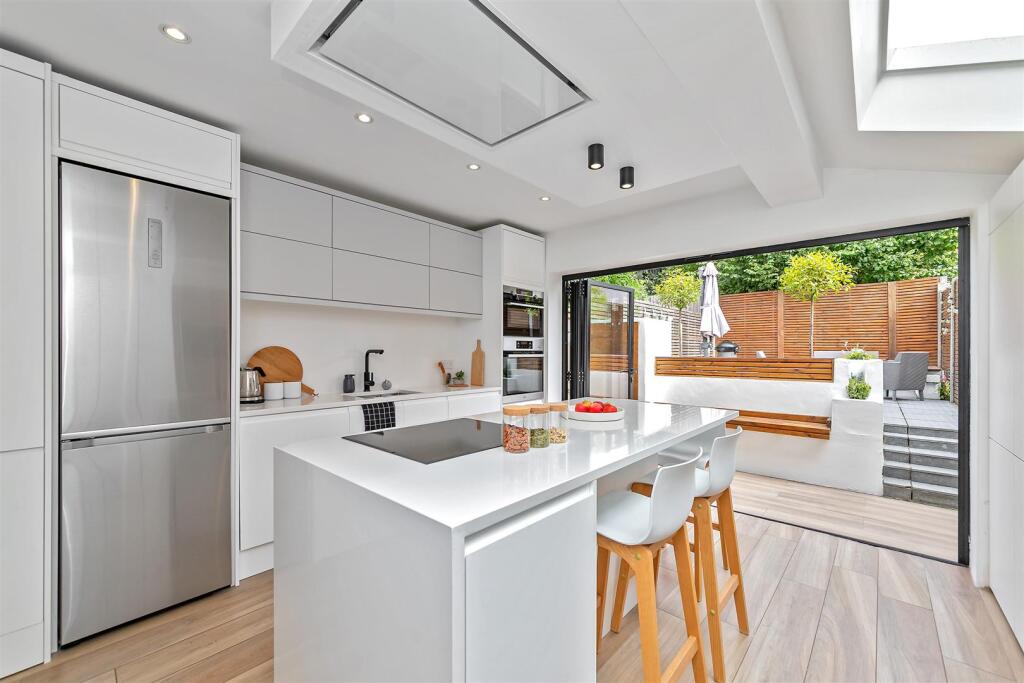 Additional image 2 of Hart Road, St. Albans