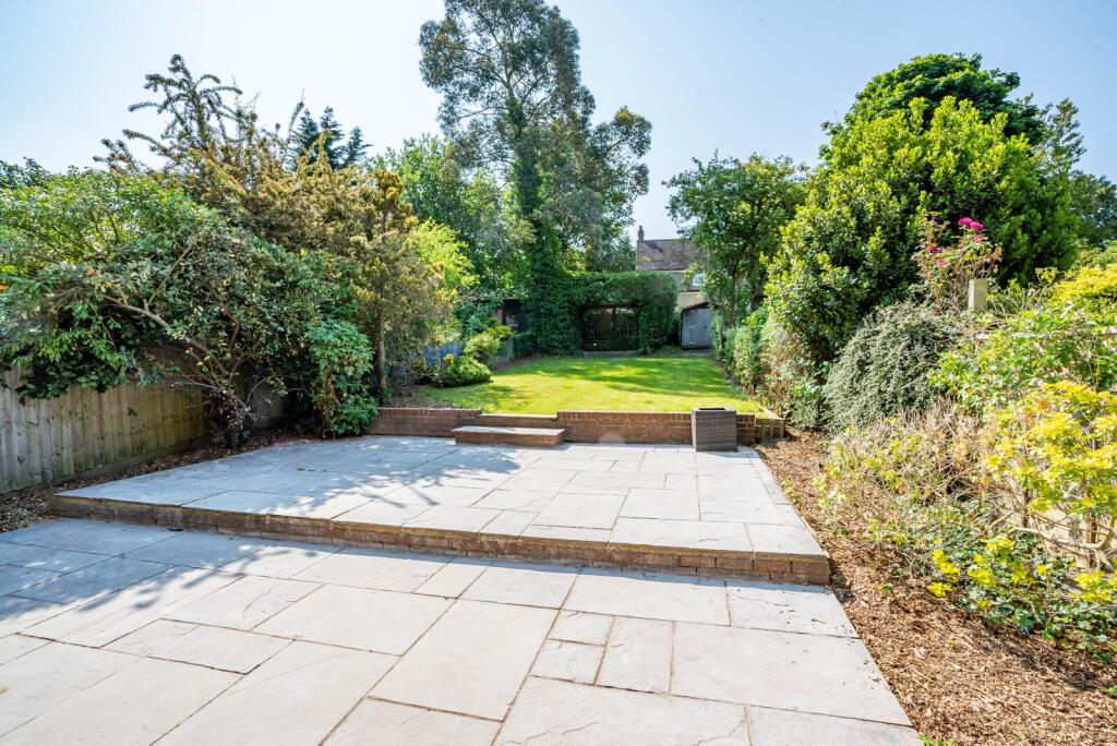 Additional image 11 of Batchwood Drive, St. Albans, Hertfordshire, AL3