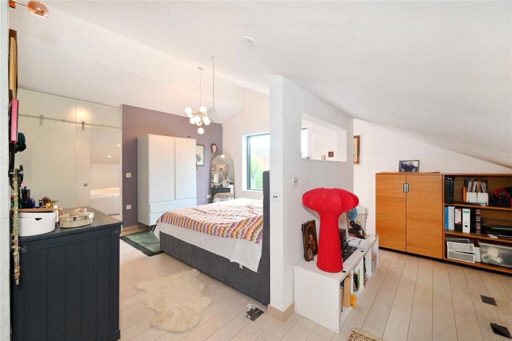 Additional image 9 of West Riding, Bricket Wood, St Albans, AL2