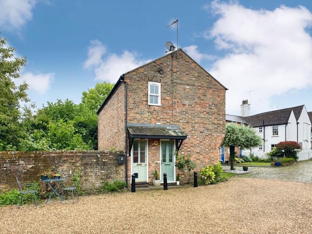Property image for High Street, Markyate, AL3