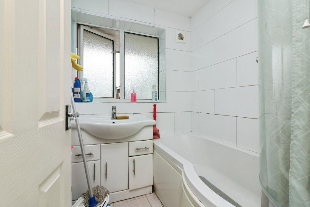 Additional image 9 of Goldings Crescent, Hatfield, AL10