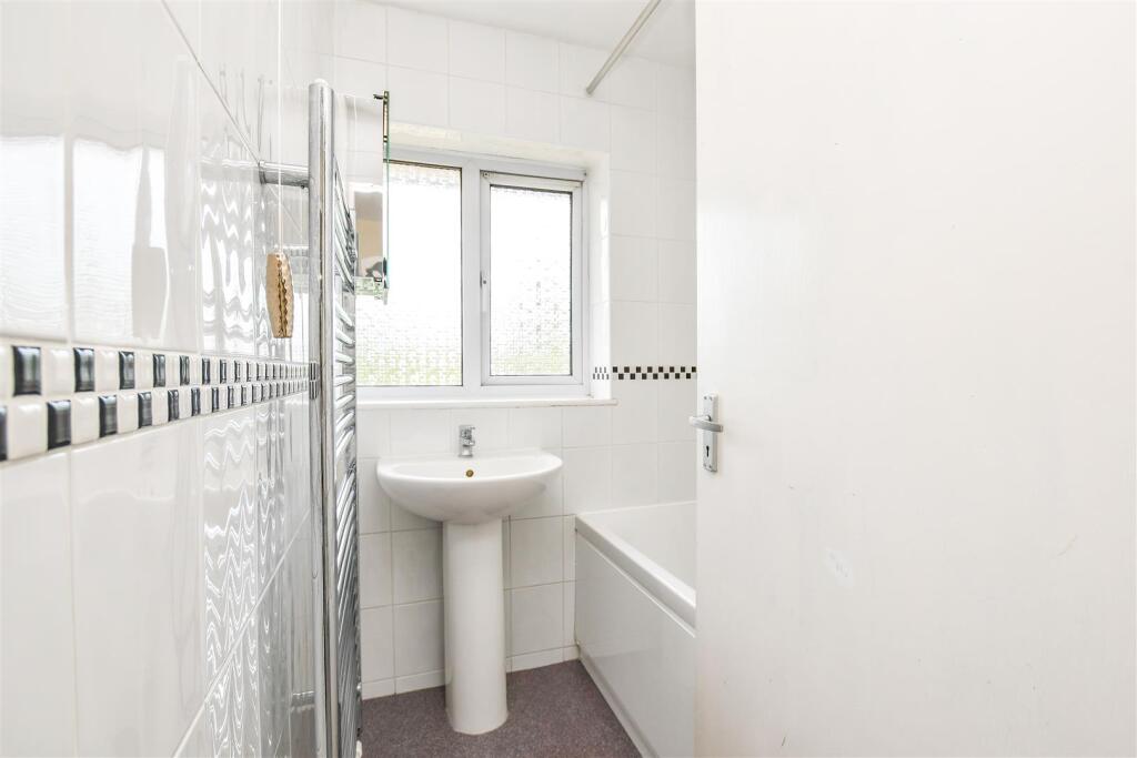 Additional image 6 of Cell Barnes Lane, St. Albans, AL1, Hertfordshire.