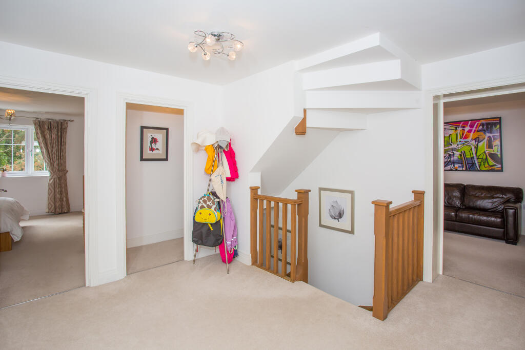 Additional image 6 of Scott Close, St Albans, Hertfordshire, AL3