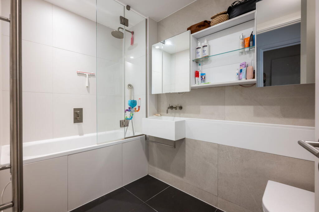 Additional image 33 of London Road, St. Albans, AL1 1LR