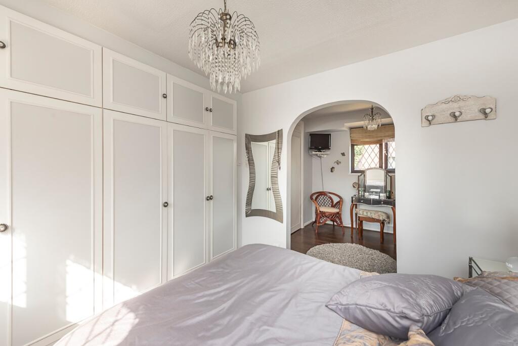 Additional image 8 of Old Orchard, Park Street, St Albans, Herts, AL2