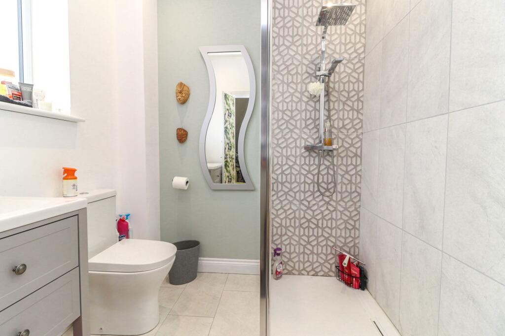 Additional image 32 of Oakwood Road, Bricket Wood, AL2
