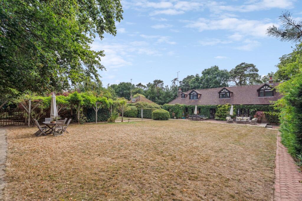 Additional image 25 of Caddington Common, Markyate, Hertforfshire