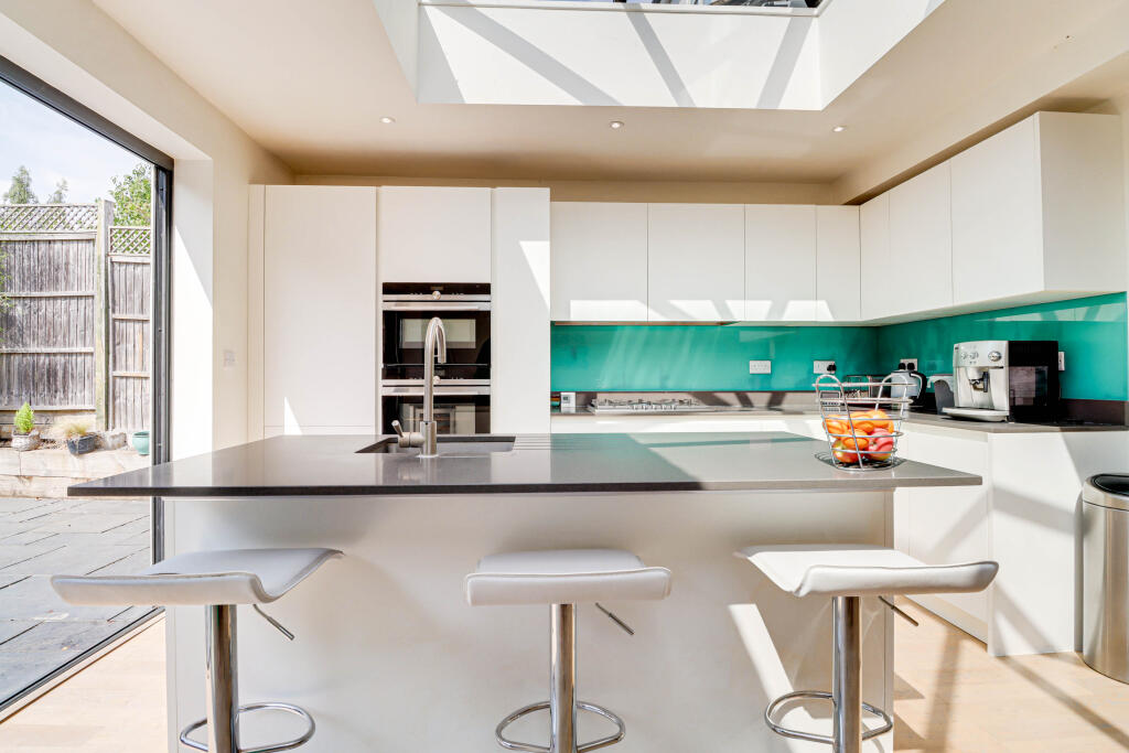 Additional image 5 of Crossway, Harpenden, AL5