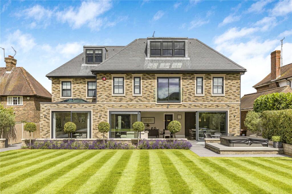 Additional image 35 of Brookmans Avenue, Brookmans Park, Hertfordshire, AL9