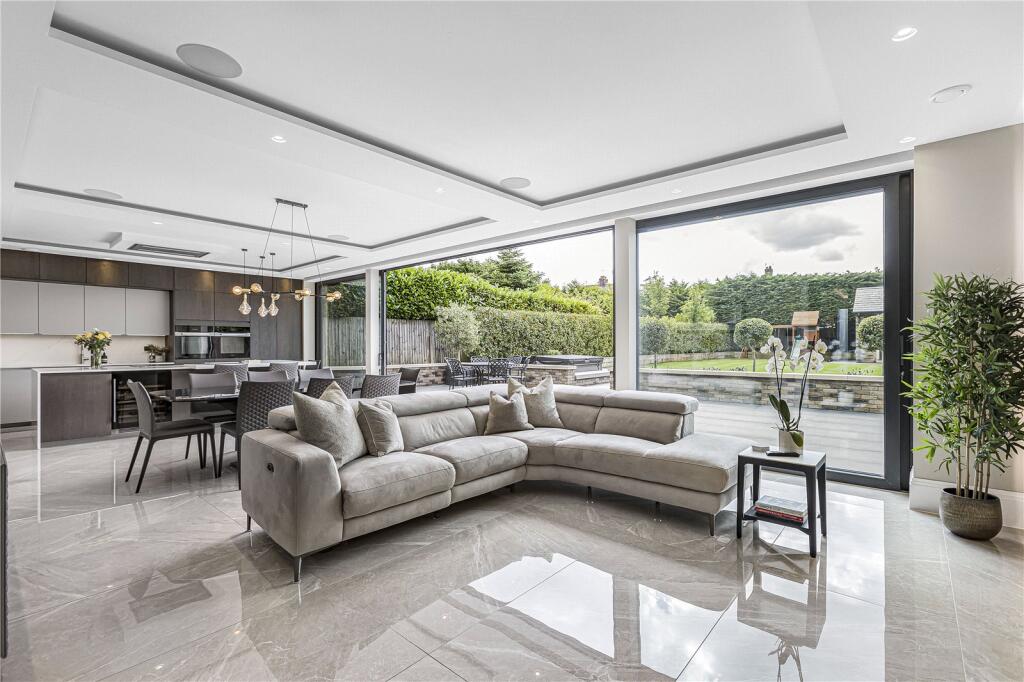 Additional image 10 of Brookmans Avenue, Brookmans Park, Hertfordshire, AL9