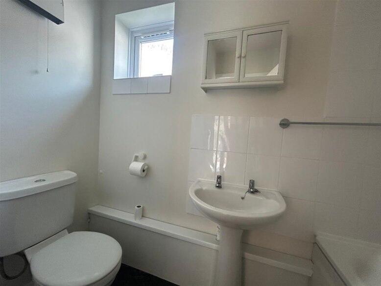 Additional image 7 of Barley Rise, Harpenden, AL5