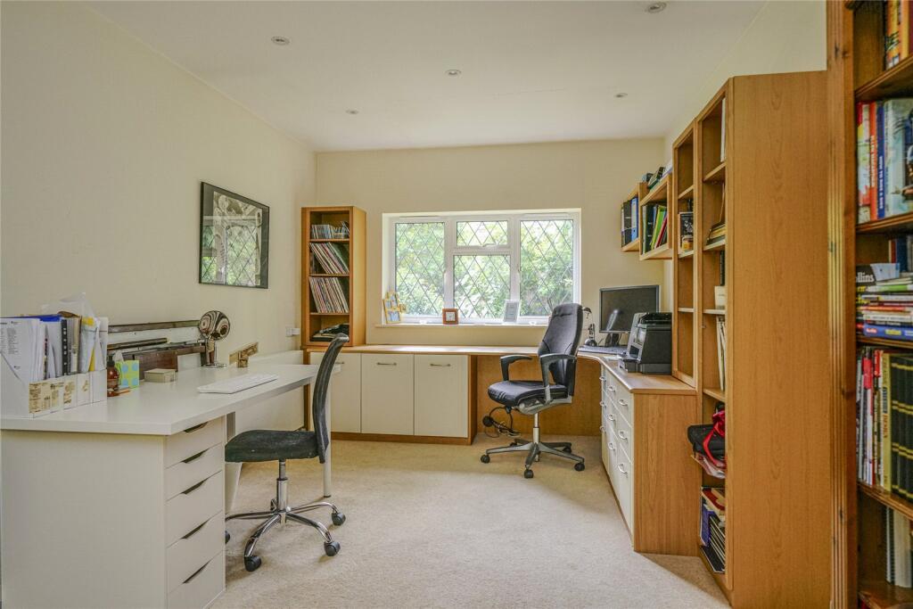 Additional image 8 of Green Lane Close, Harpenden, AL5