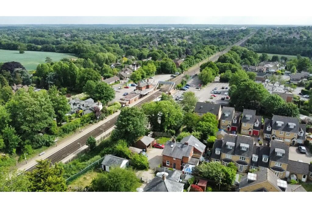Additional image 17 of Station Road, Welwyn, AL6