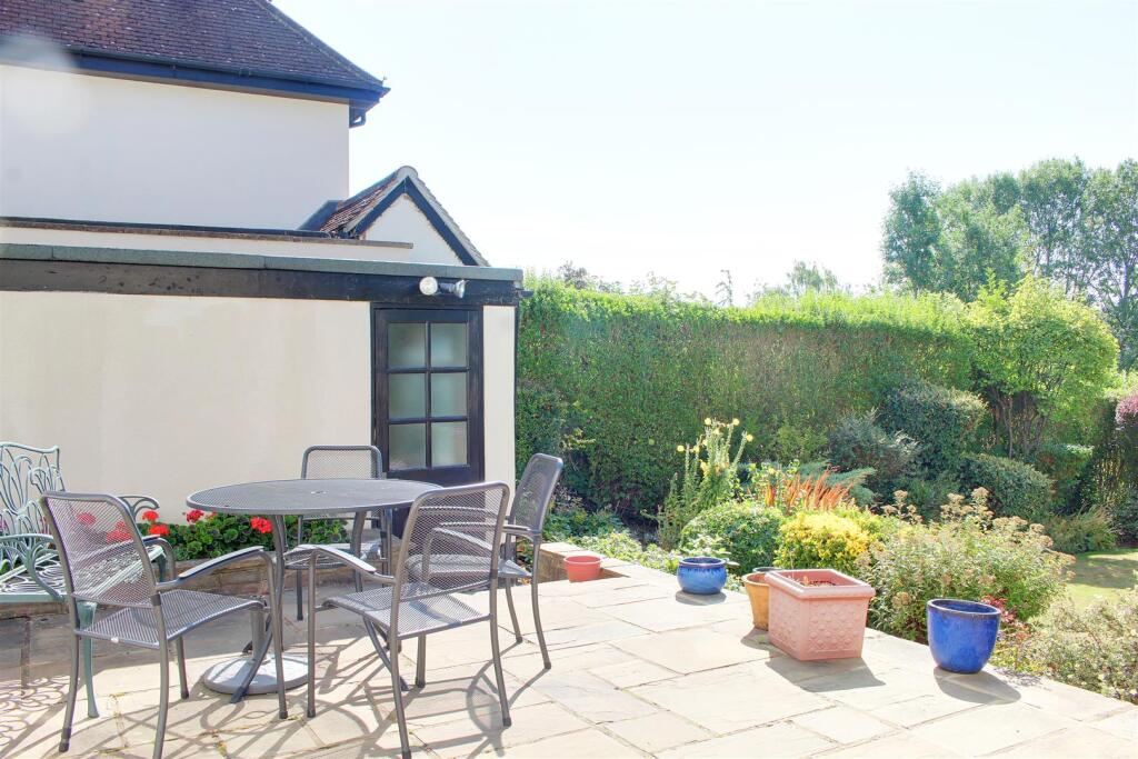 Additional image 14 of Moffats Lane, Brookmans Park