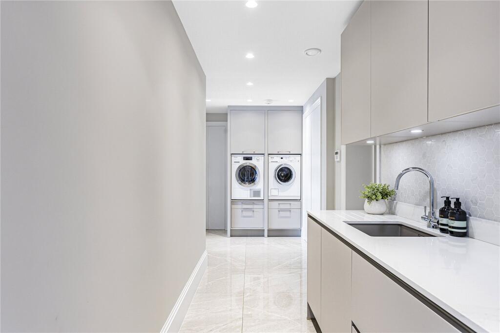 Additional image 11 of Brookmans Avenue, Brookmans Park, Hertfordshire, AL9